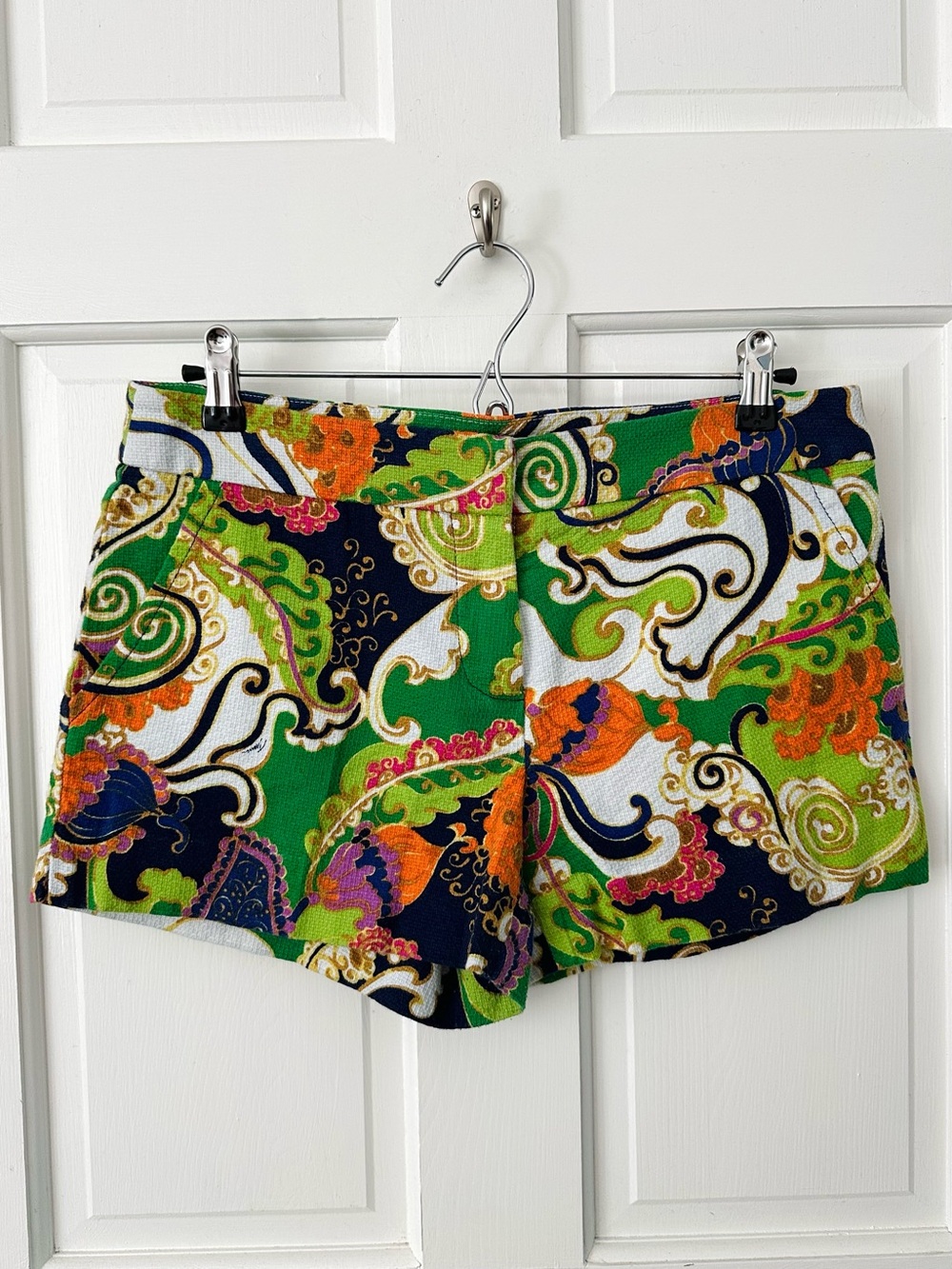 TRINA TURK Corbin Paisley Printed Shorts Colorful Retro Low Waist Size 6